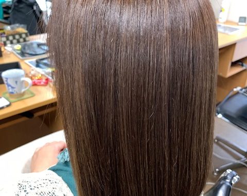 毛染めによる頭皮のかぶれ 赤い湿疹 痛み痒みがありました ブルーヘアー