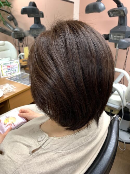 縮毛矯正をやめても 扱いやすい髪になってます ブルーヘアー